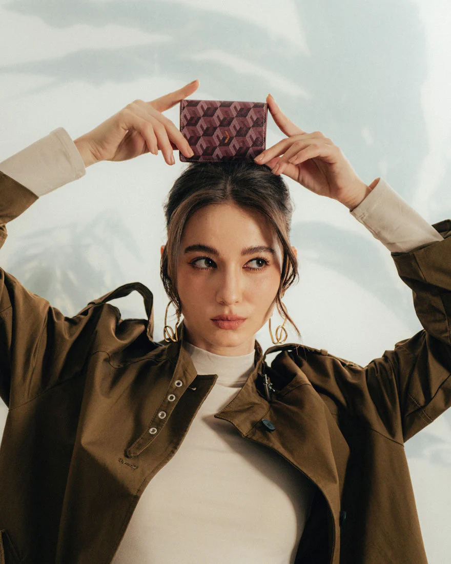 Rossi Bifold Cardholder - Image 31