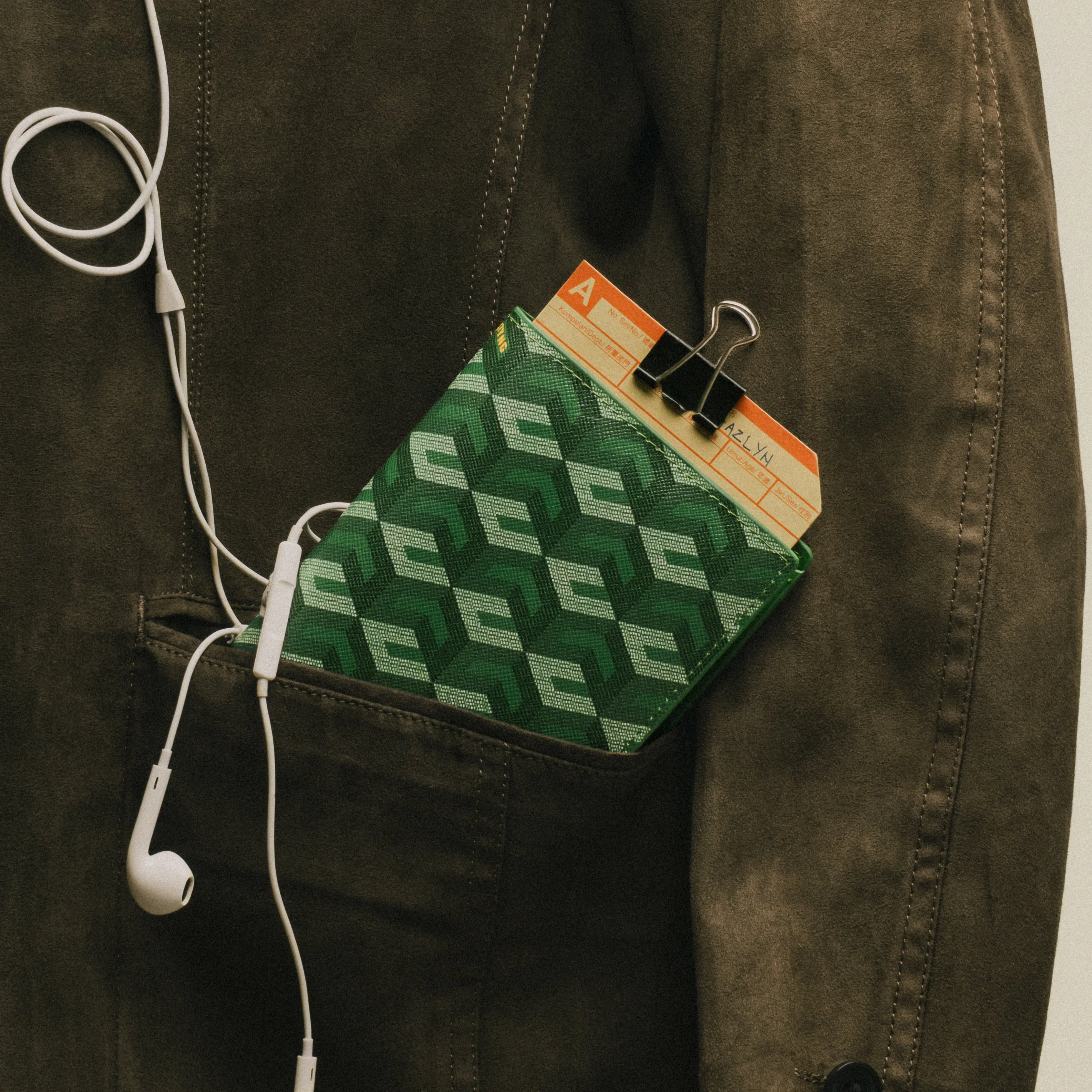 Rossi Passport Holder - Image 47