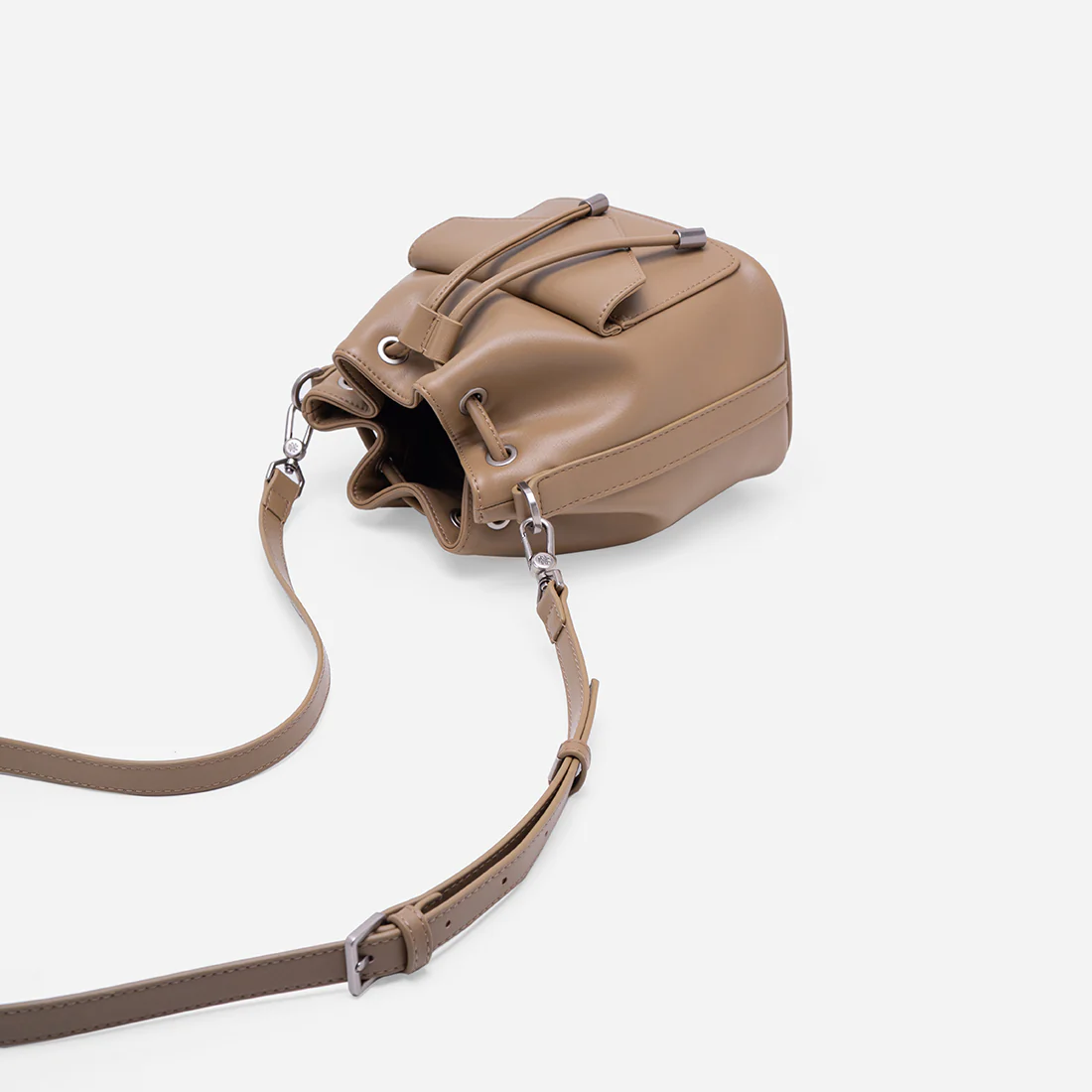 Tami Bucket Bag - Image 3